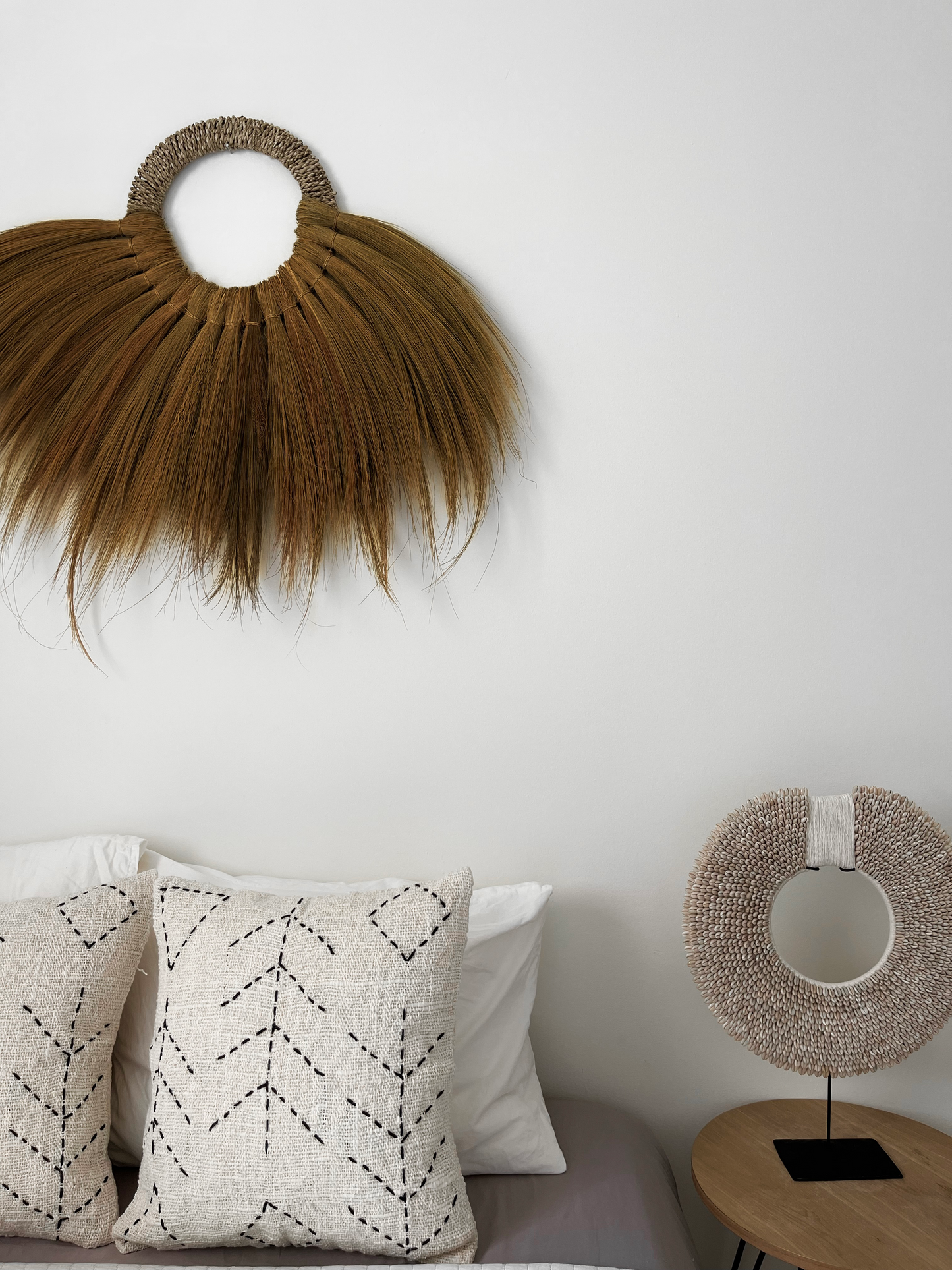 מניפת קש לקיר - כהה