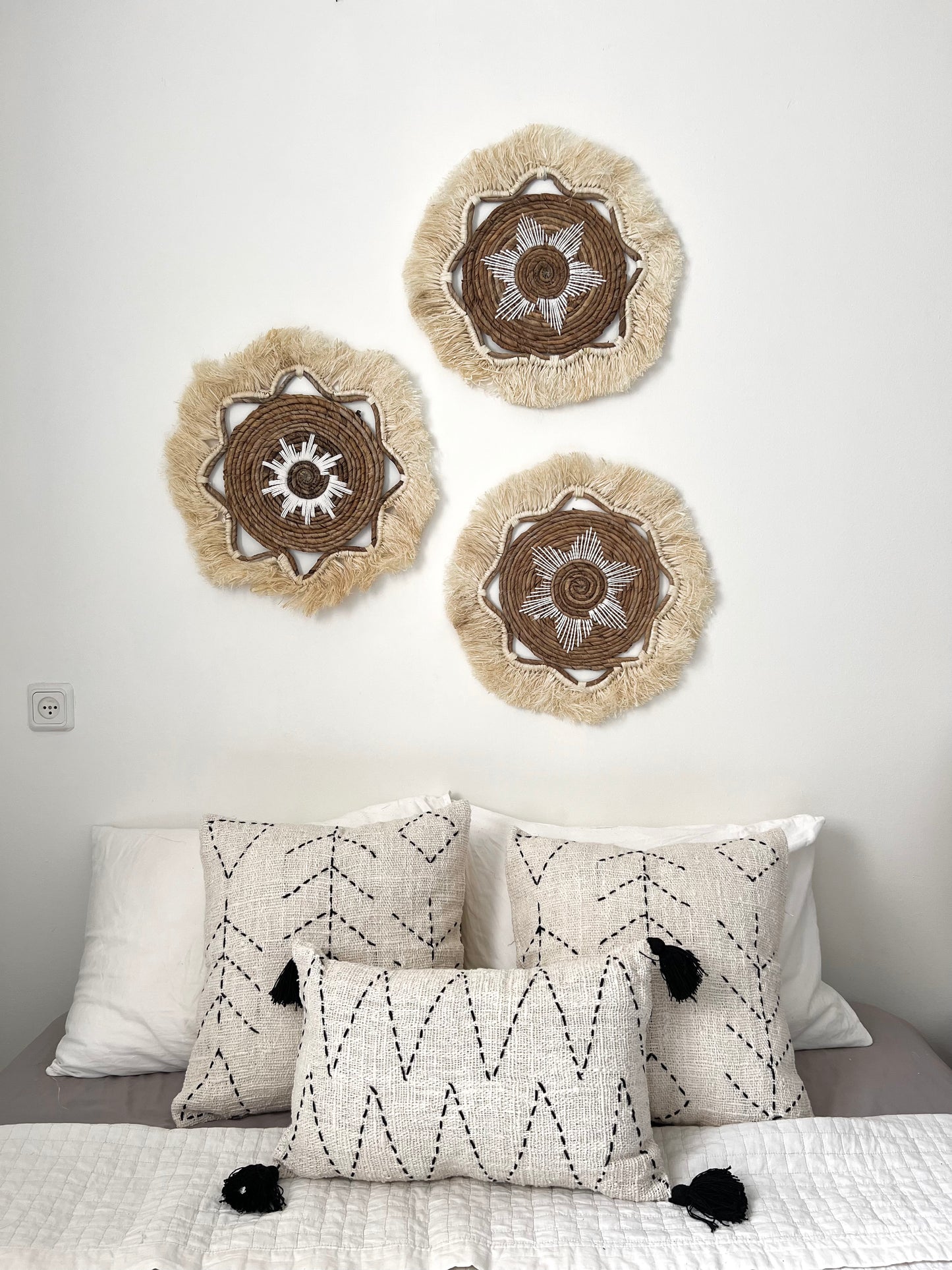 קישוט קש לקיר